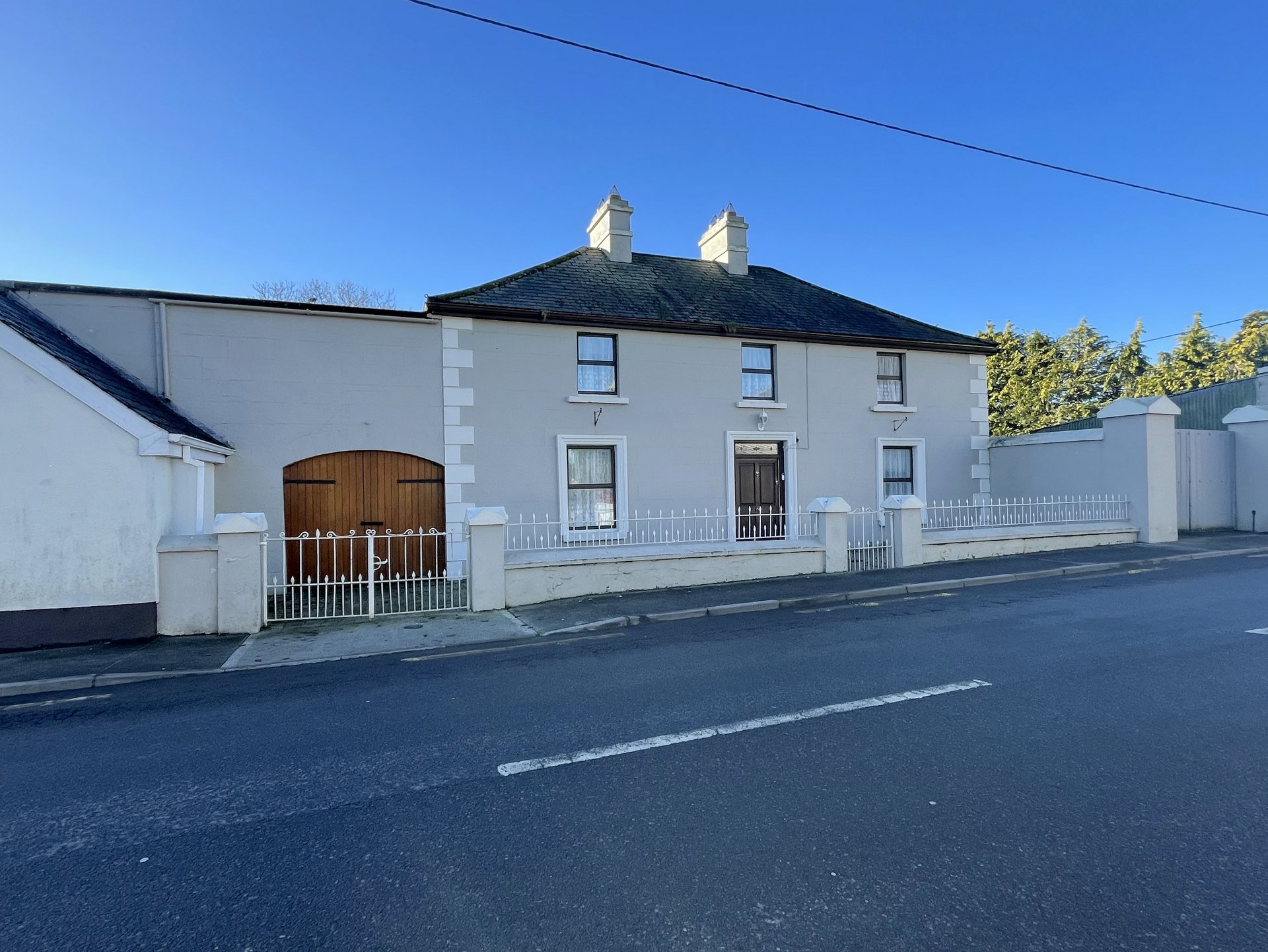 PAROCHIAL HOUSE LENAMORE LEGAN CO LONGFORD N39AV22